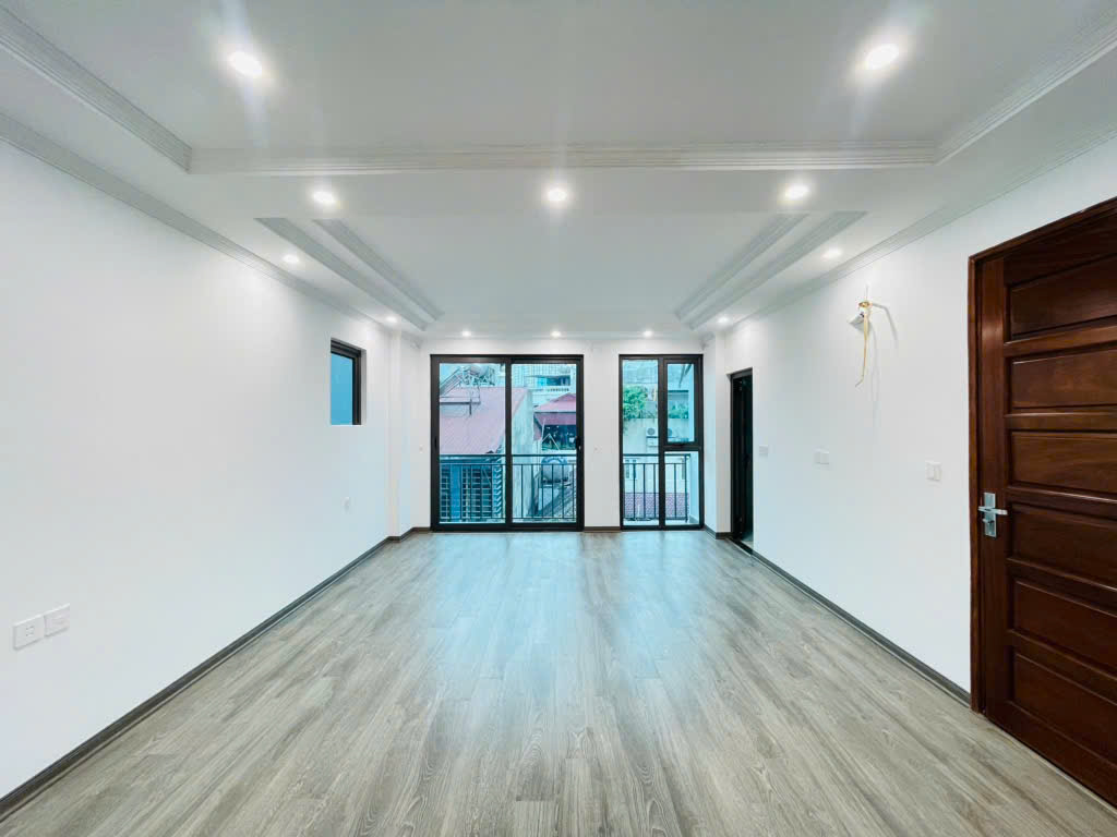 Tôi chính chủ cần bán gấp nhà riêng 46m 6 tầng ngõ 521 Trương Định. Gara Ô tô, KD LH: 0336277055 - Không tiếp MG